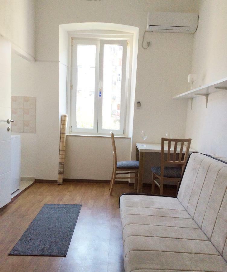 Studio Apartman Klara Apartment Rijeka Exterior photo